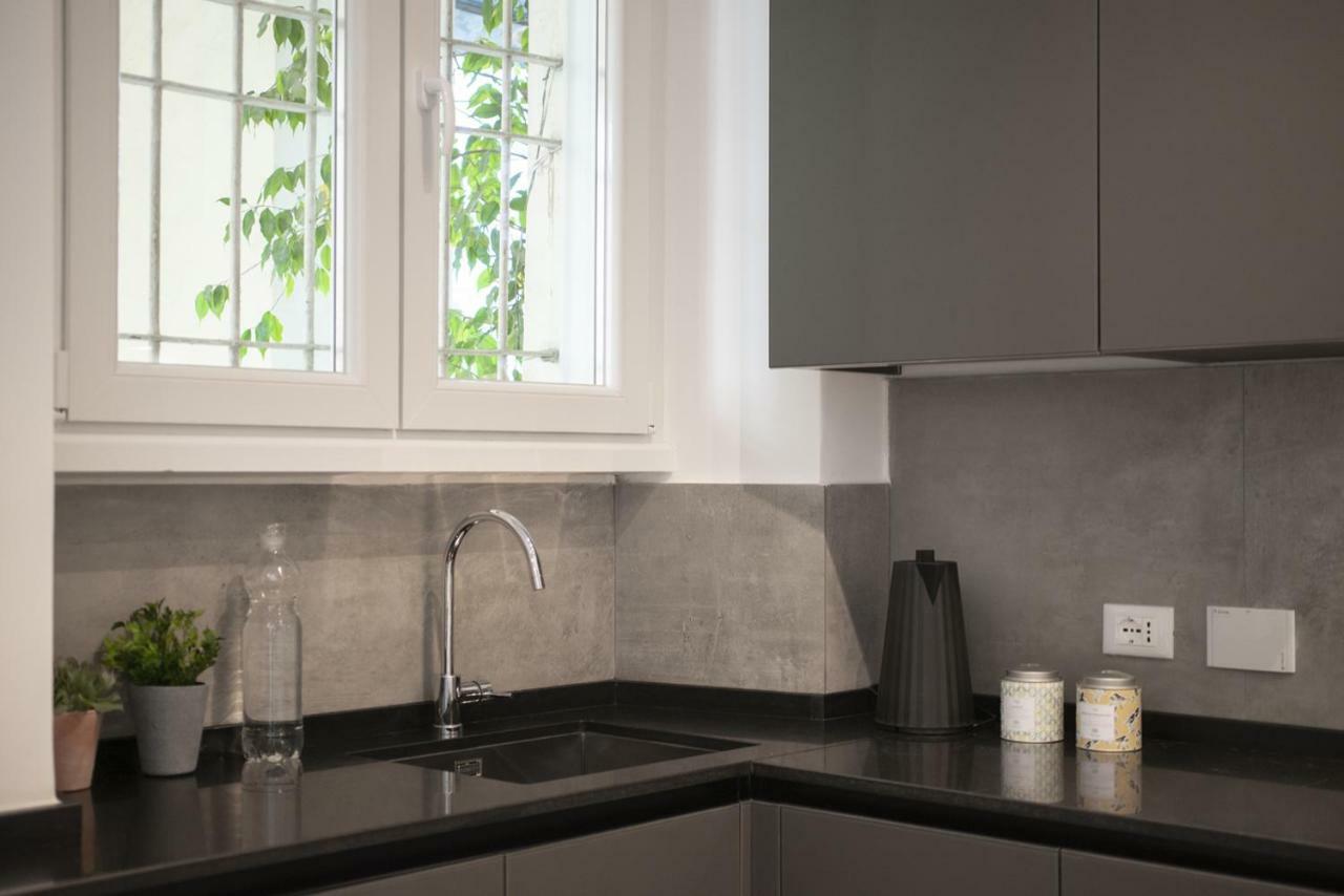 Ambio Suites Luxury Trastevere Рим Экстерьер фото